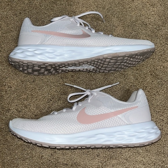 Nike Revolution 6 Next Nature Running Shoe Light Pink Violet Champagne White 12 - Picture 4 of 8
